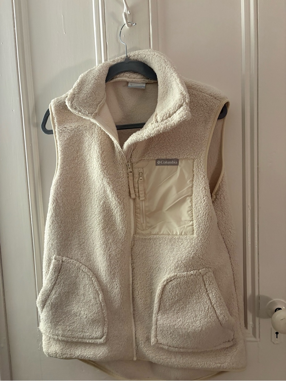 Columbia Cream Sherpa Fleece Vest with Zip Chest Pocket